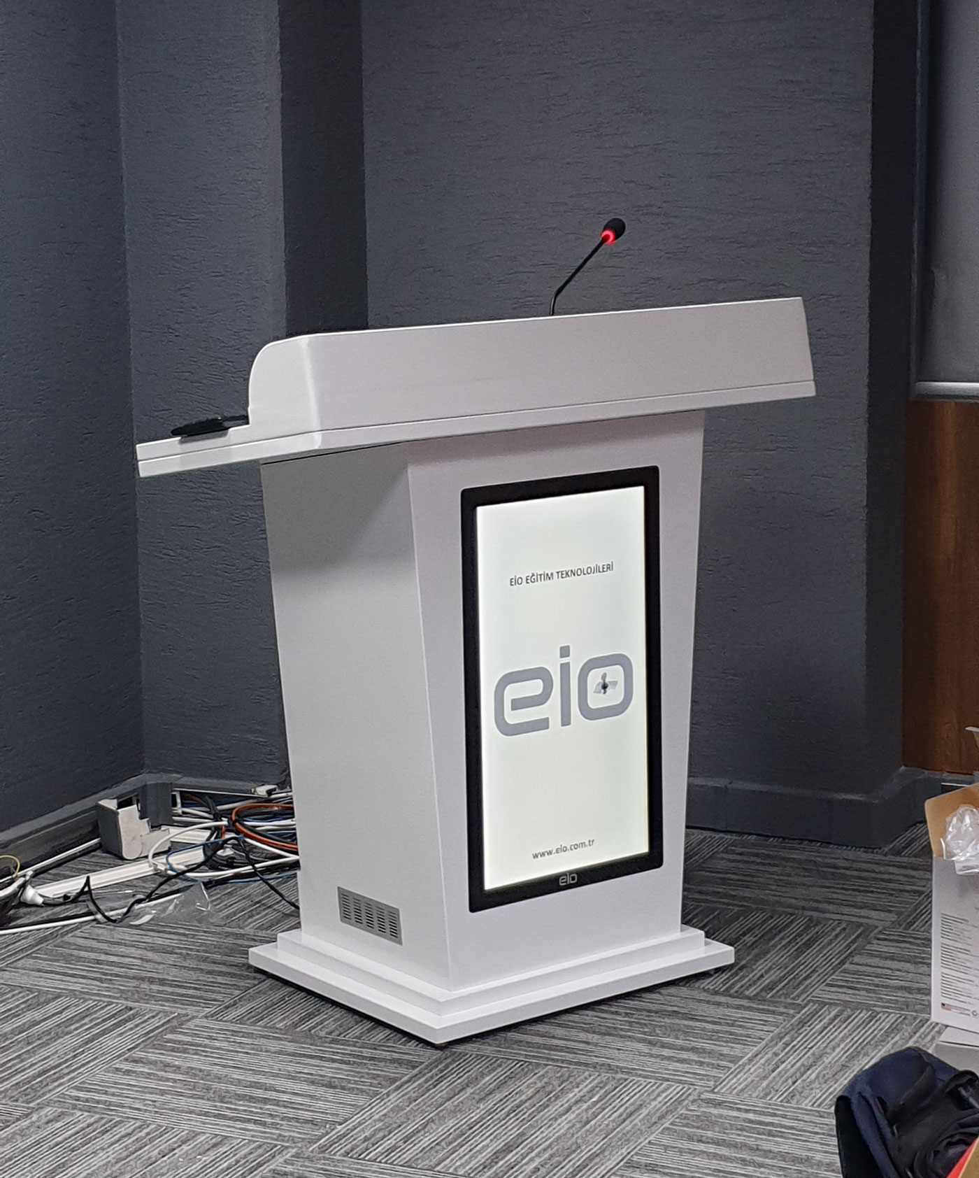 Speaker's Chair Eio Kurumsal